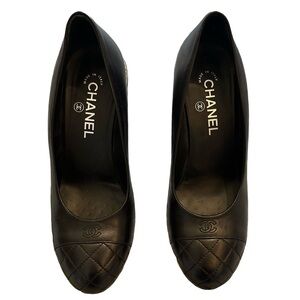 Chanel Pumps